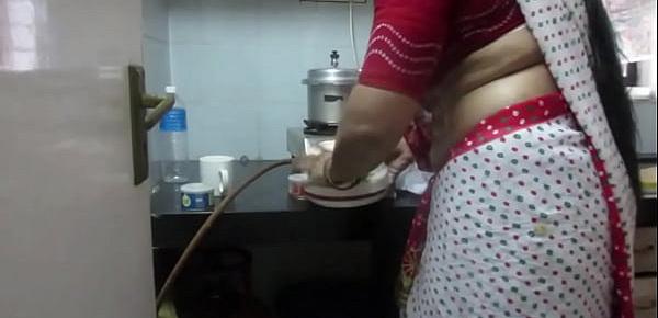  ▶ Leena Bhabhi Hot Navel Housewife 1